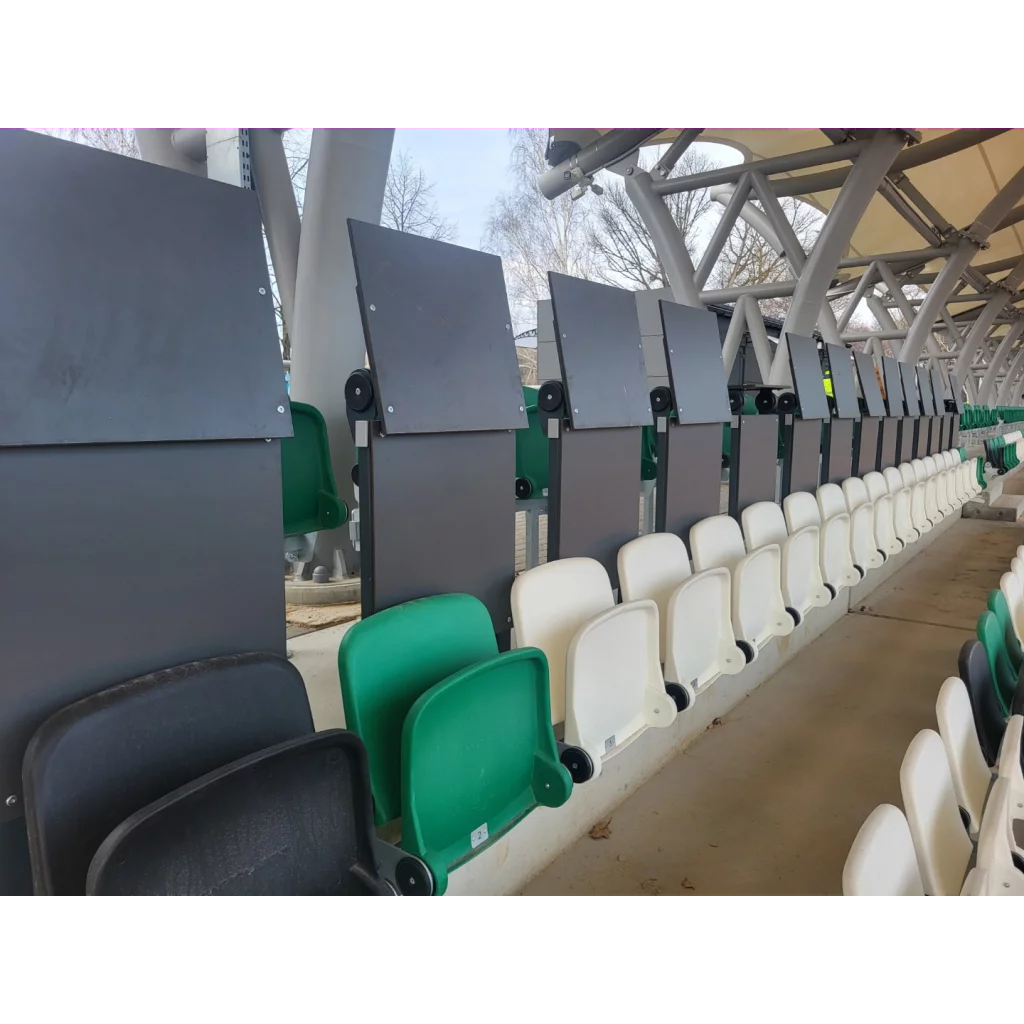 Energy tribunestol, tip-up-modell