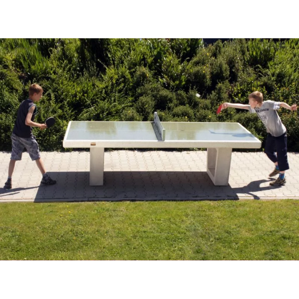 Bordtennisbord i betong, str. 274x152x76 cm, vekt ca 1250 kg