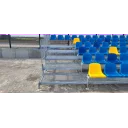 utendorstribune-med-plastseter