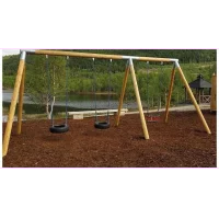 huskestativ-i-rundstokk-for-tre-seter